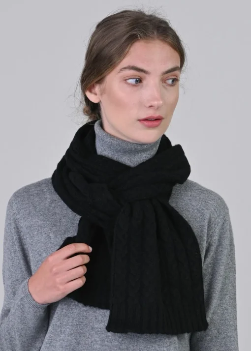 Cashmere Cable Scarf - Black