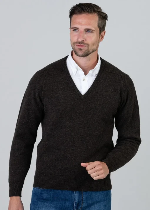 Leven 2 Ply Lambswool V-Neck - Cocoa