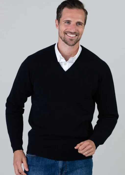 Leven 2 Ply Lambswool V-Neck - Navy