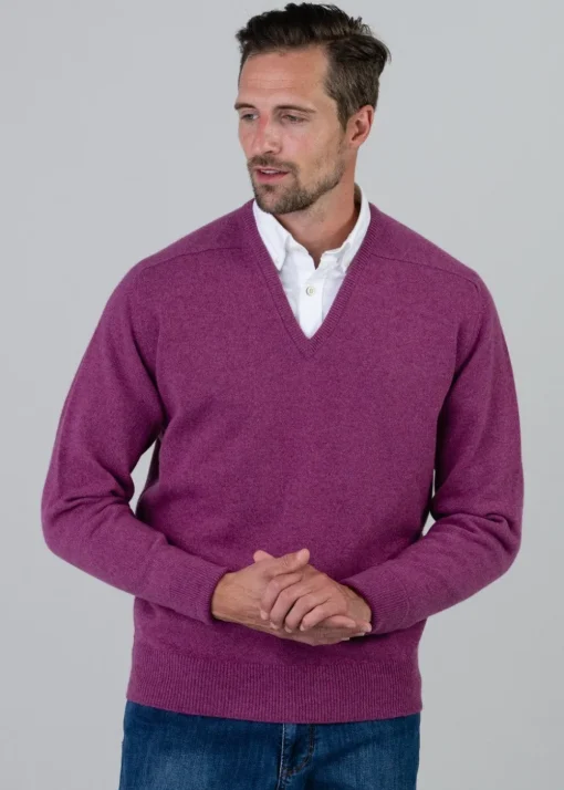 Melrose 2 Ply Cashmere V-Neck - Loganberry