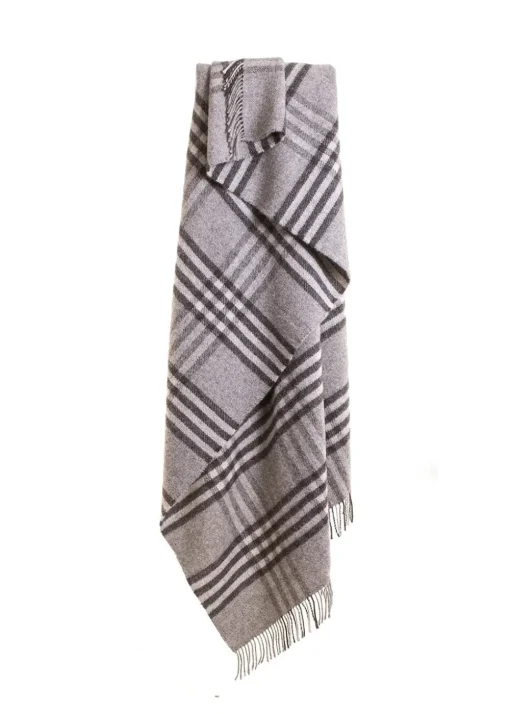 Thornfold Throw - Charcoal